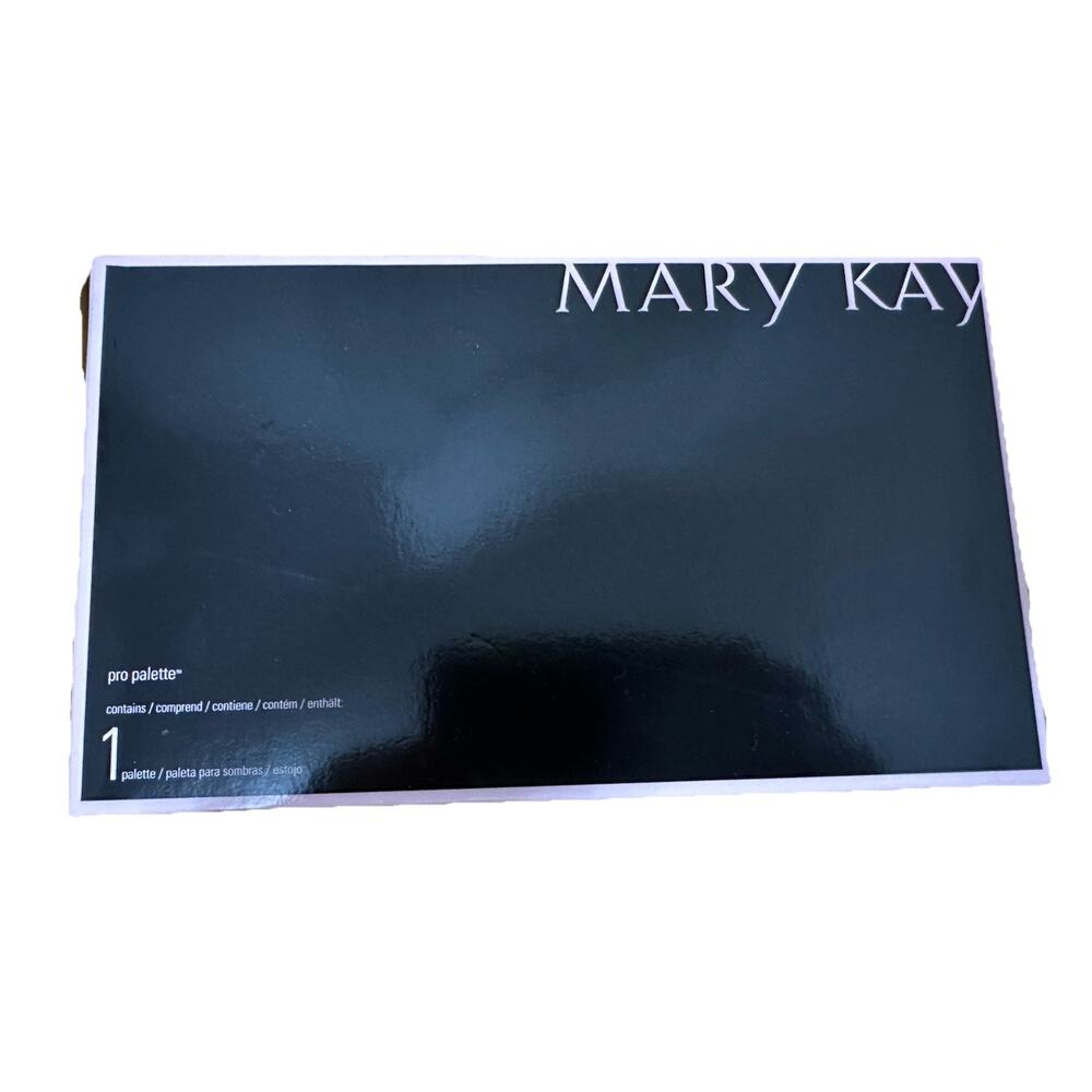 MARY KAY *NEW* Pro Palette Unfilled Customizable Magnetic Beauty Essential